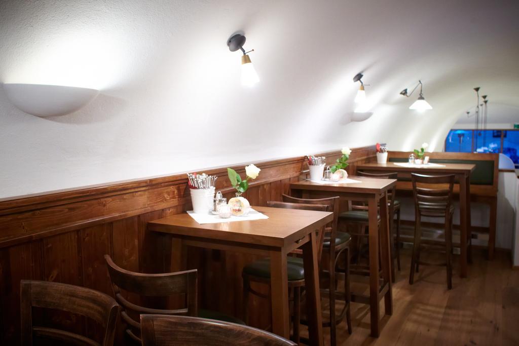 Rathauskeller Melk Hotel Luaran gambar