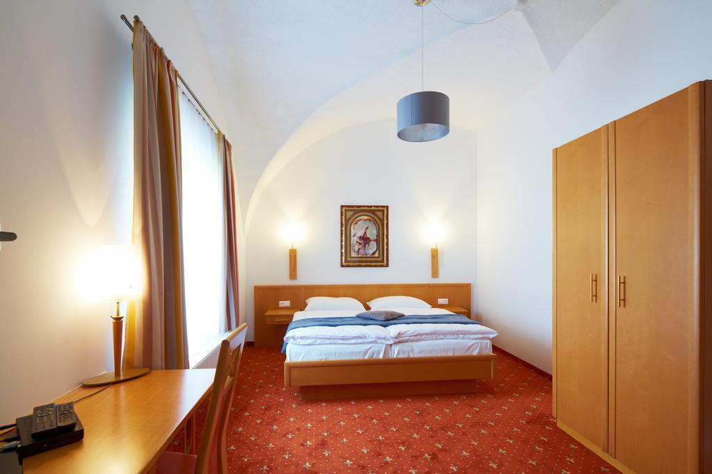 Rathauskeller Melk Hotel Bilik gambar