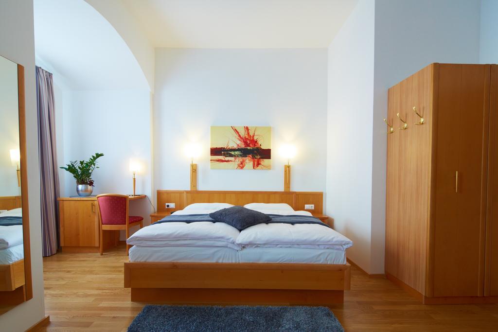 Rathauskeller Melk Hotel Luaran gambar