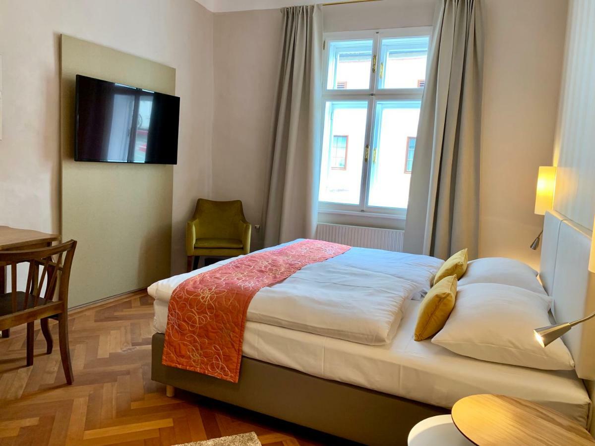 Rathauskeller Melk Hotel Luaran gambar
